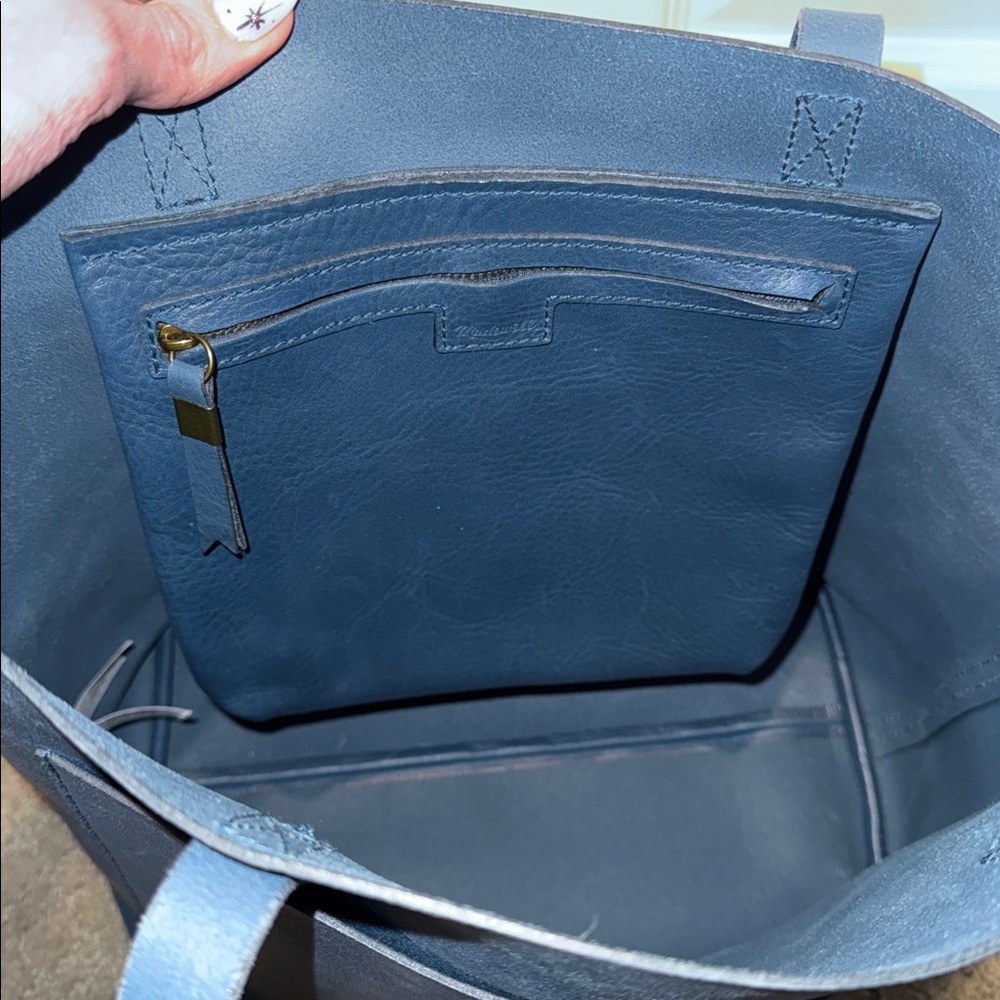 BRAND NEW Madewell Medium Transport Leather Tote - Picture 5 of 12
